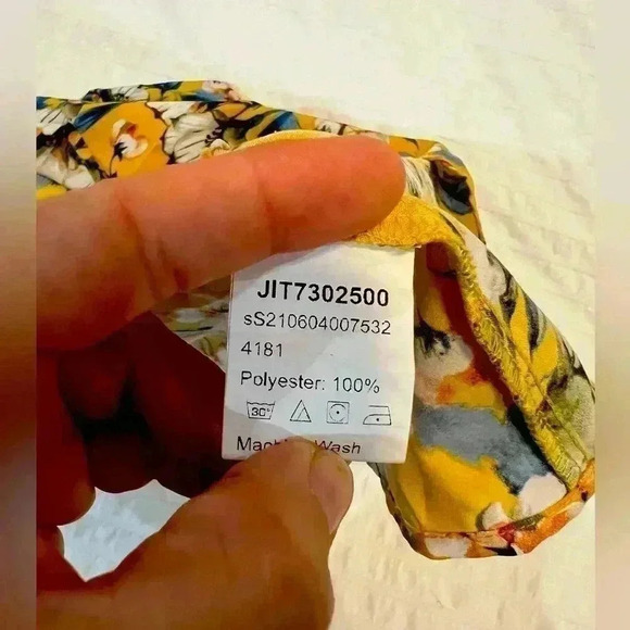 Women's Shein Floral Top size Large - Picture 7 of 7